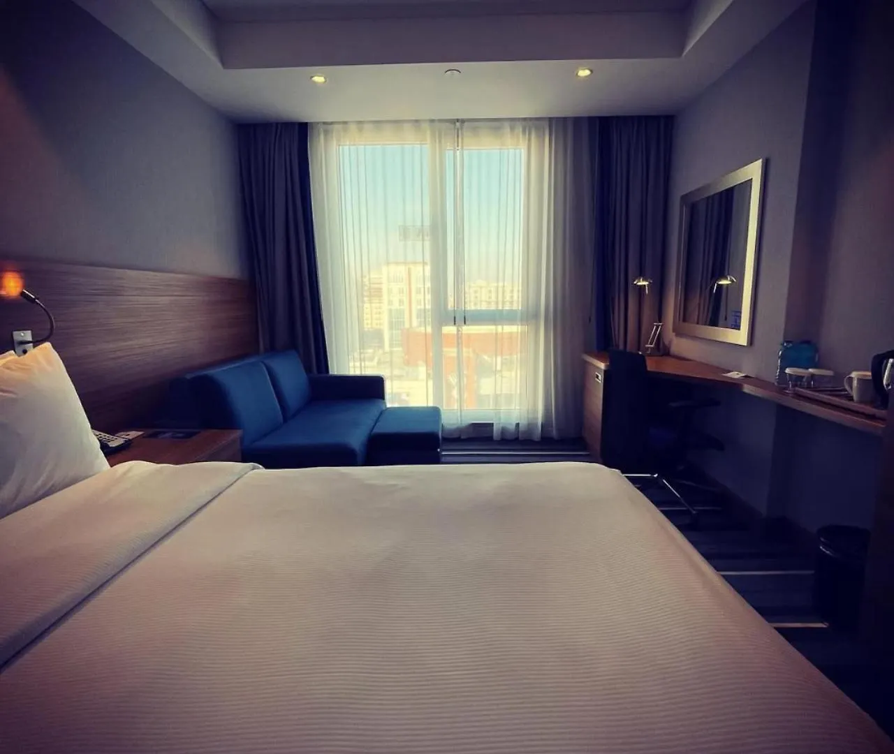 **** Hotel De Heaven Wood Suites Near Igi Airport New Delhi India